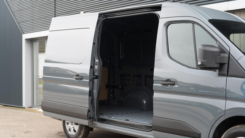 Renault Master t35 2.0 dci 150 l2h2 extra | nieuw model | camera | parkeers