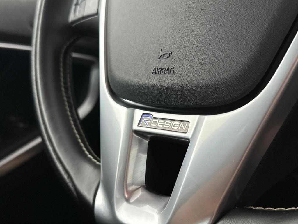 Volvo V40 t3 153pk aut6 polar+ sport| pano| camera| h&k sound| dab+