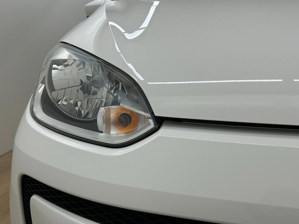 Volkswagen UP! occasion 1.0 move up! bluemotion | wit | tweedehands volkswa