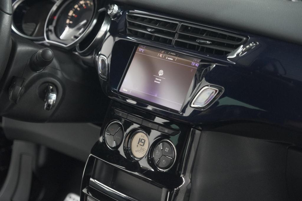 Ds Ds 3 puretech 110 so chic | camera | navigatie | parkeersensoren | clima