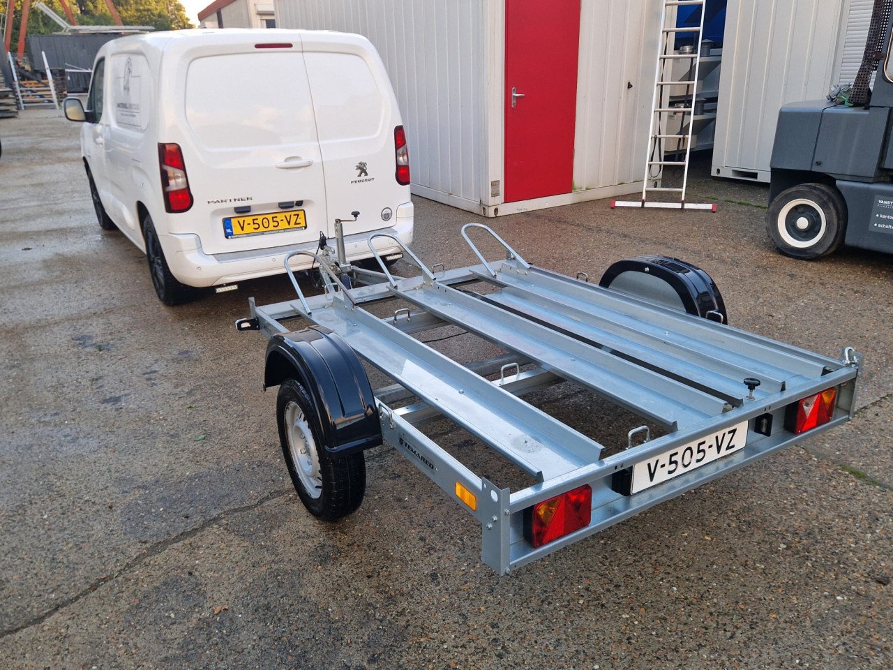 Motortrailer voor 3 motoren