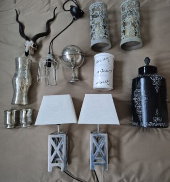 Diverse accessoires en lampen