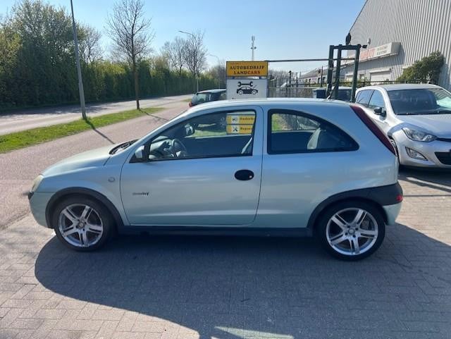 Opel Corsa 1.2-16v comfort