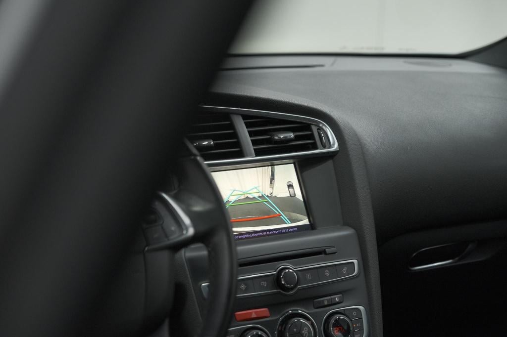 Ds Ds 4 puretech 130 performance line | camera | dodehoekdetectie | stoelma