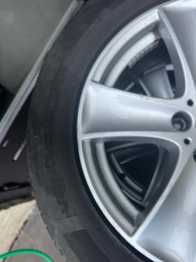 Zomerbanden BMW X5 op velg