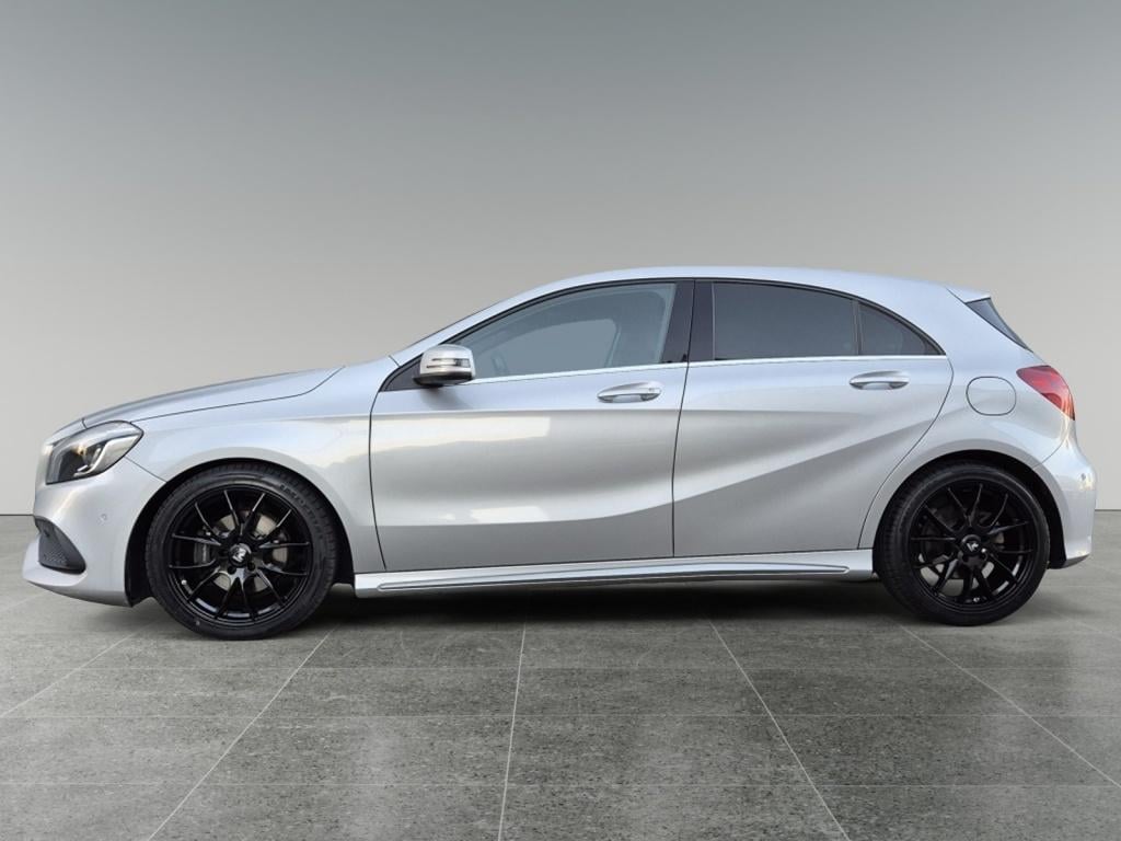 Mercedes-Benz A-Klasse 180 bus. sol. amg