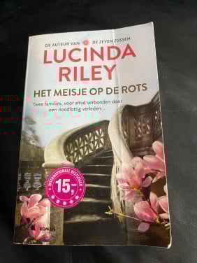 Te koop boek van lucy Riley