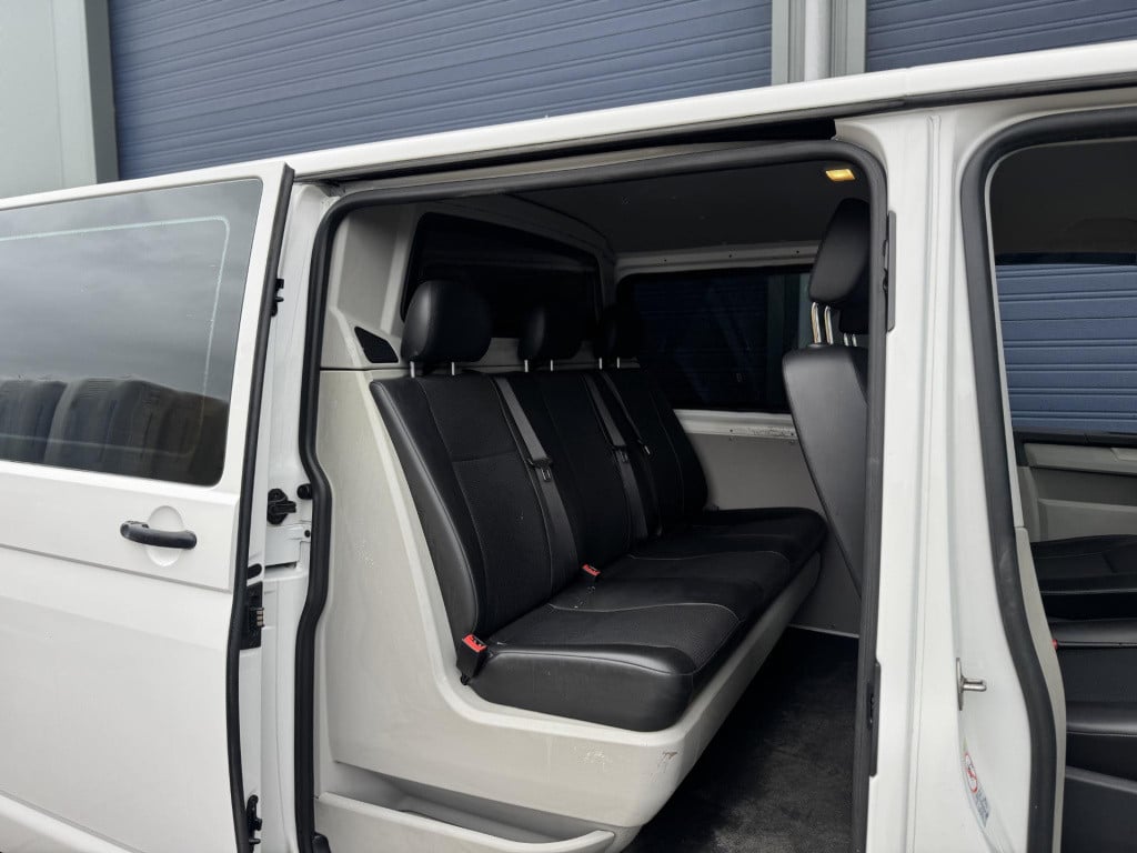 Volkswagen Transporter 2.0 tdi l2h1 trendline dubbel cabine / airco / leer 