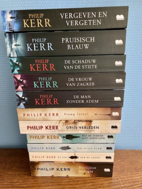 13 boeken van Philip Kerr over Bernie Gunther in goede en nette staat