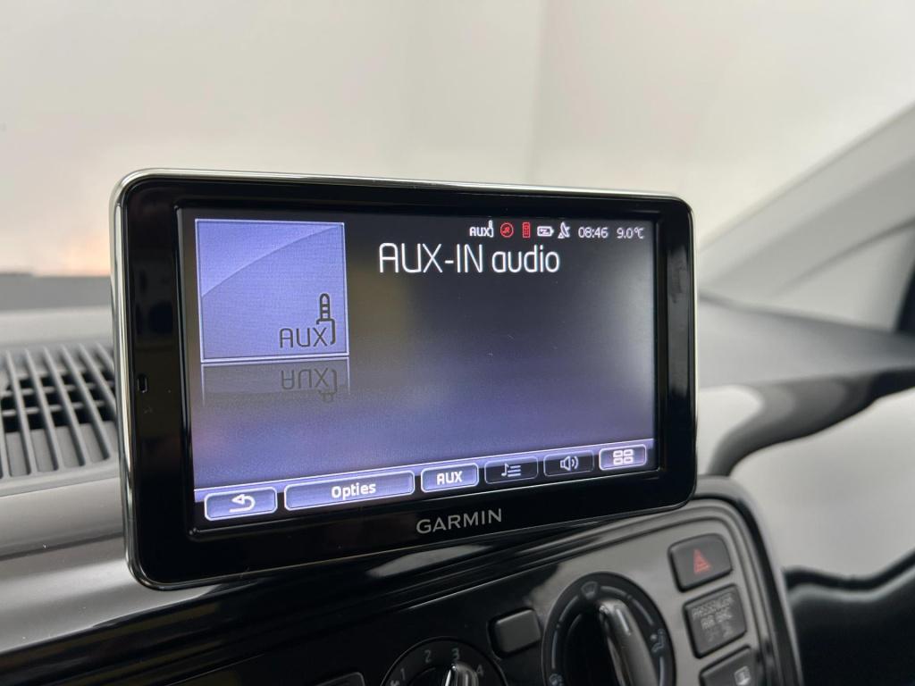 Volkswagen UP! occasion 1.0 move up! bluemotion | grijs | tweedehands volks