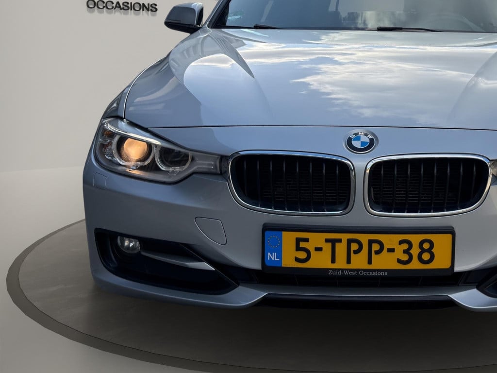 BMW 3-serie 320d high executive leder pdc