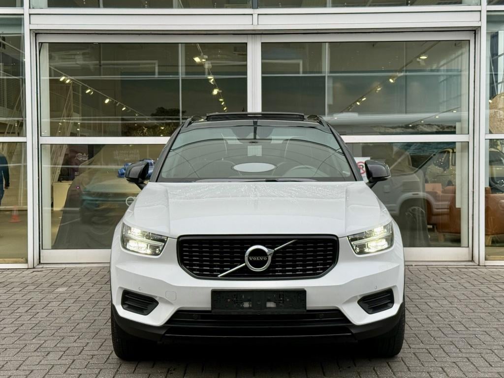 Volvo XC40 t5 262pk recharge r-design| full options! 20''lm