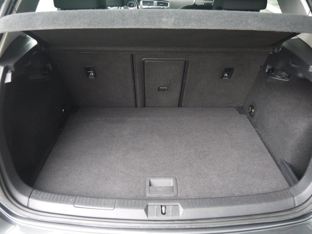 Volkswagen Golf 1.5 tsi highline|rijklaar
