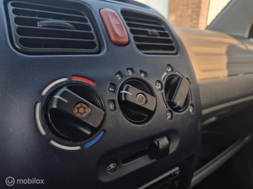 Suzuki Wagon R 1.3 special nieuwe apk / bluetooth radio