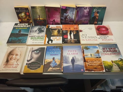 Thrillers 28 stuks