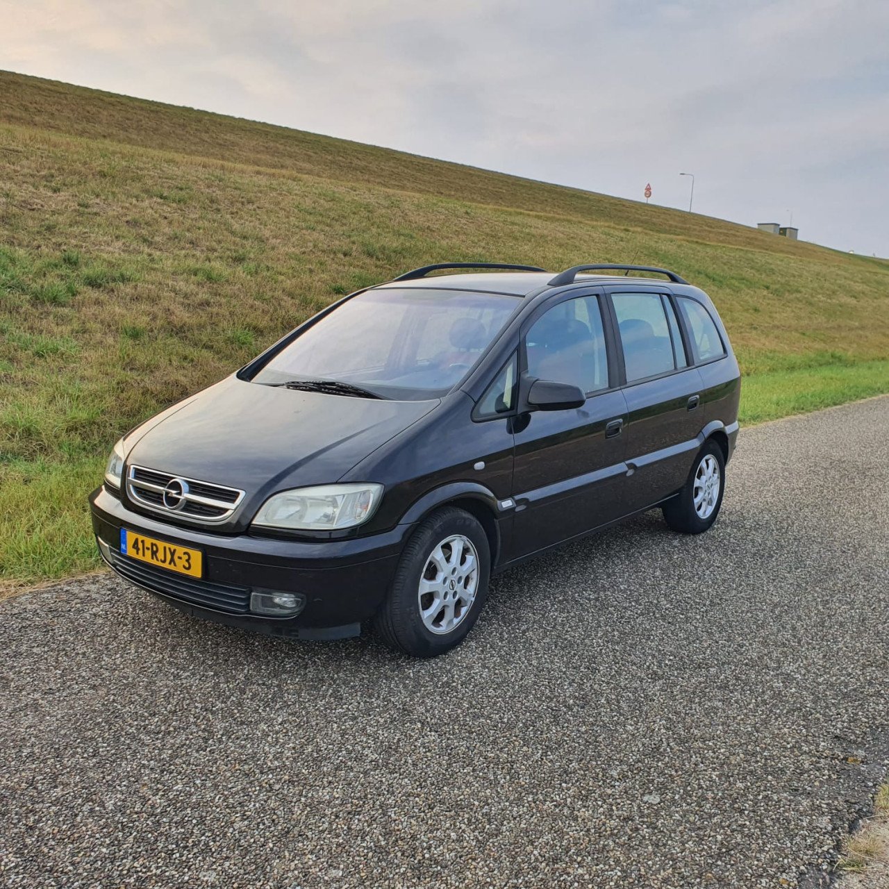 Opel Zafira 1.8 16V Elegance Automaat