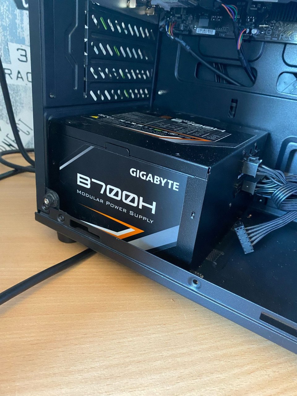 Game Pc Set Sharkoon I5/32gb ddr4/RTX2060 6GB/M2 SSD 512GB