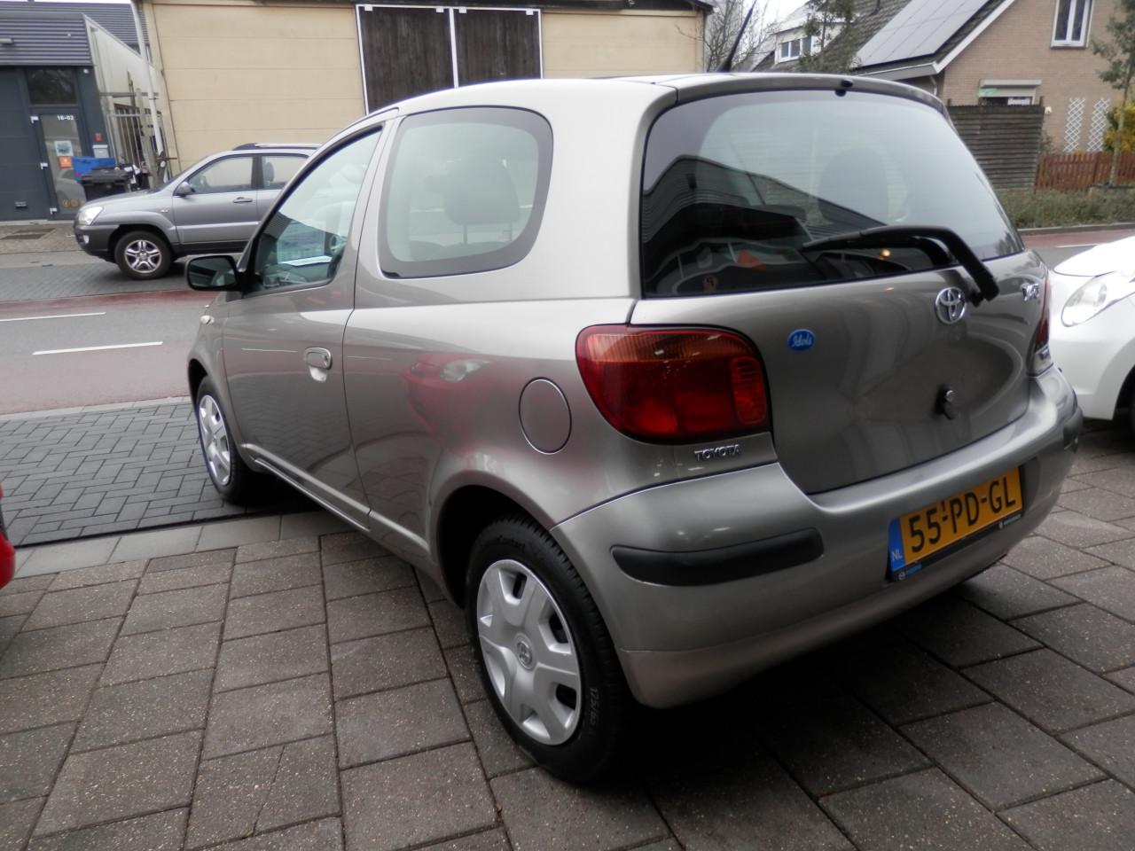 Auto Garant Biedt Aan: Toyota Yaris 1.0 Idols