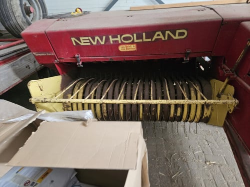 Balenpers New holland 286 super Hayliner