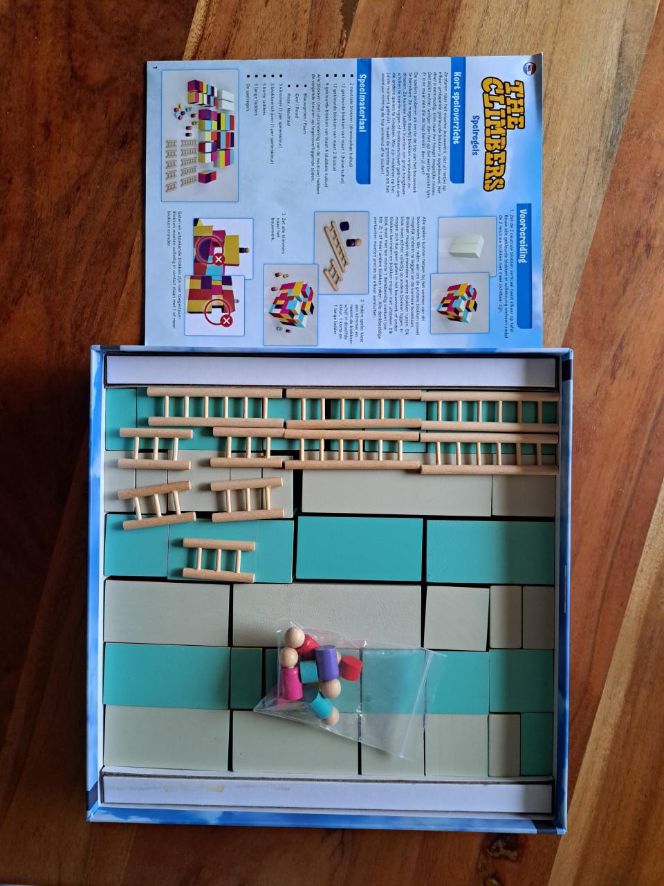 999 game the climbers