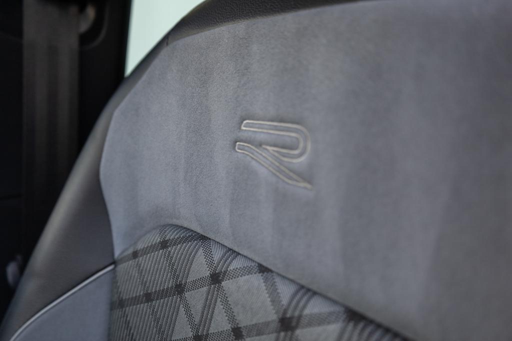 Volkswagen Tiguan 1.4 tsi ehybrid 2x r-line business+ ✅pano✅matrix✅acc✅cam