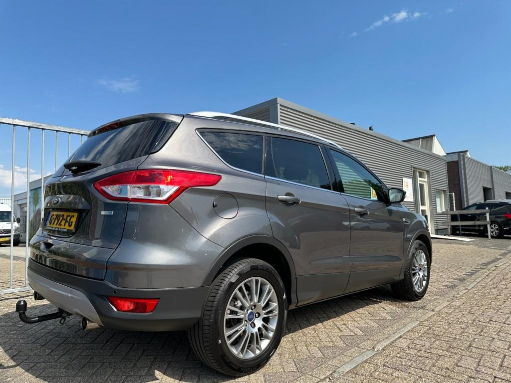Ford Kuga 1.6 titanium trekhaak pdc stoelverwarming