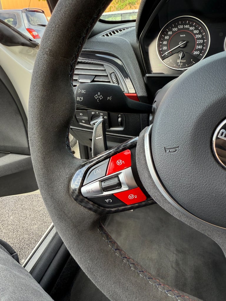 BMW 1 Serie 125d - m sport - nieuwe motor- full option!