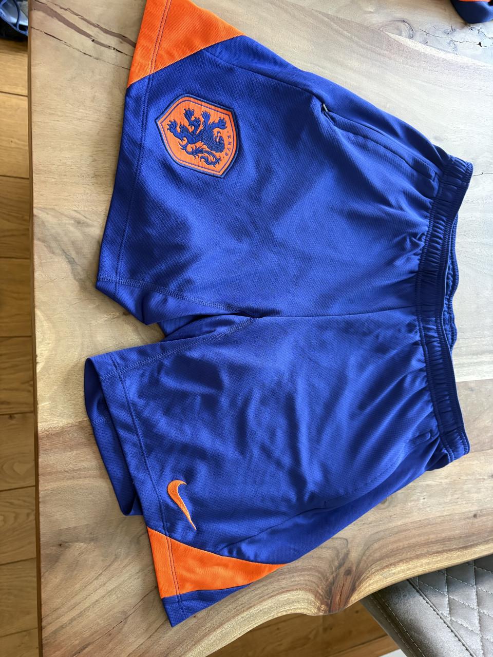 Voetbal teneu