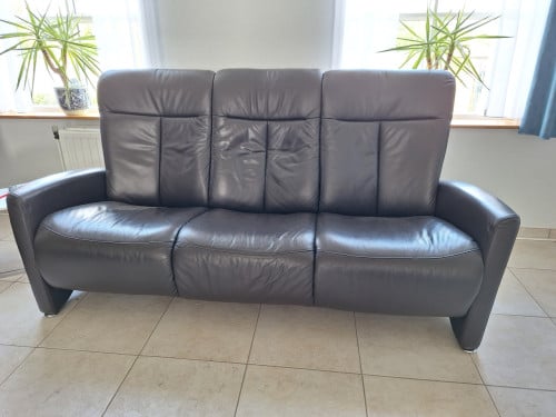 Mooie lederen 3 zitsbank en relax zetel