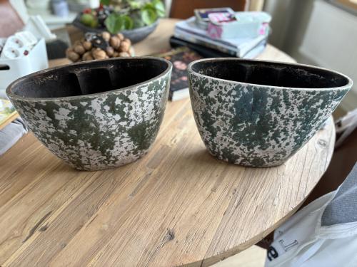 2 super mooie ovale bloempotten