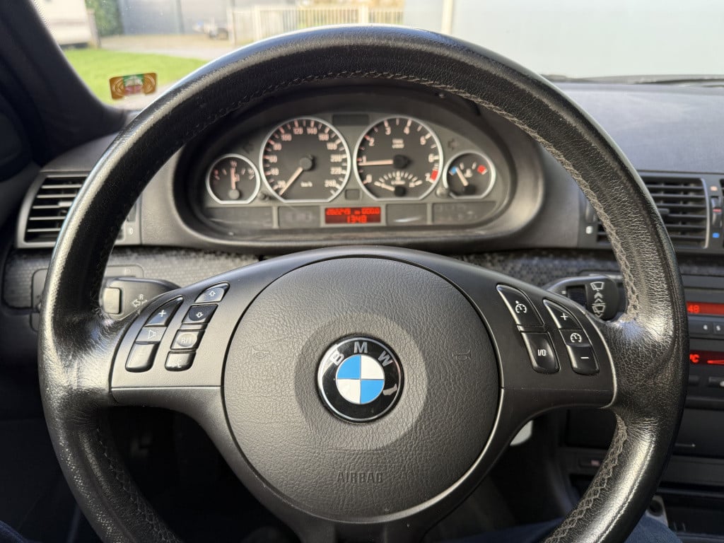 BMW 3-serie 318i 2.0i special executive sedan