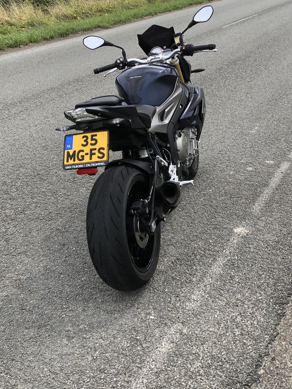 BMW S1000R, bj 2015 met ca 25000 km