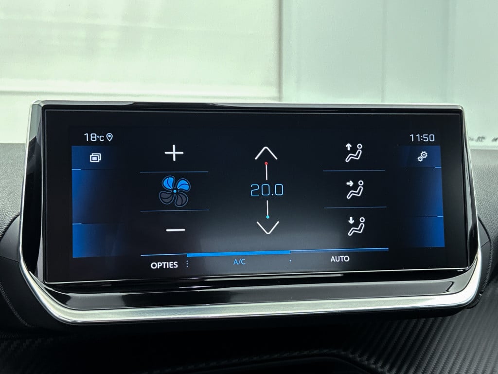 Peugeot 2008 100 pk allure | rijklaar | afneembare trekhaak | navi | camera