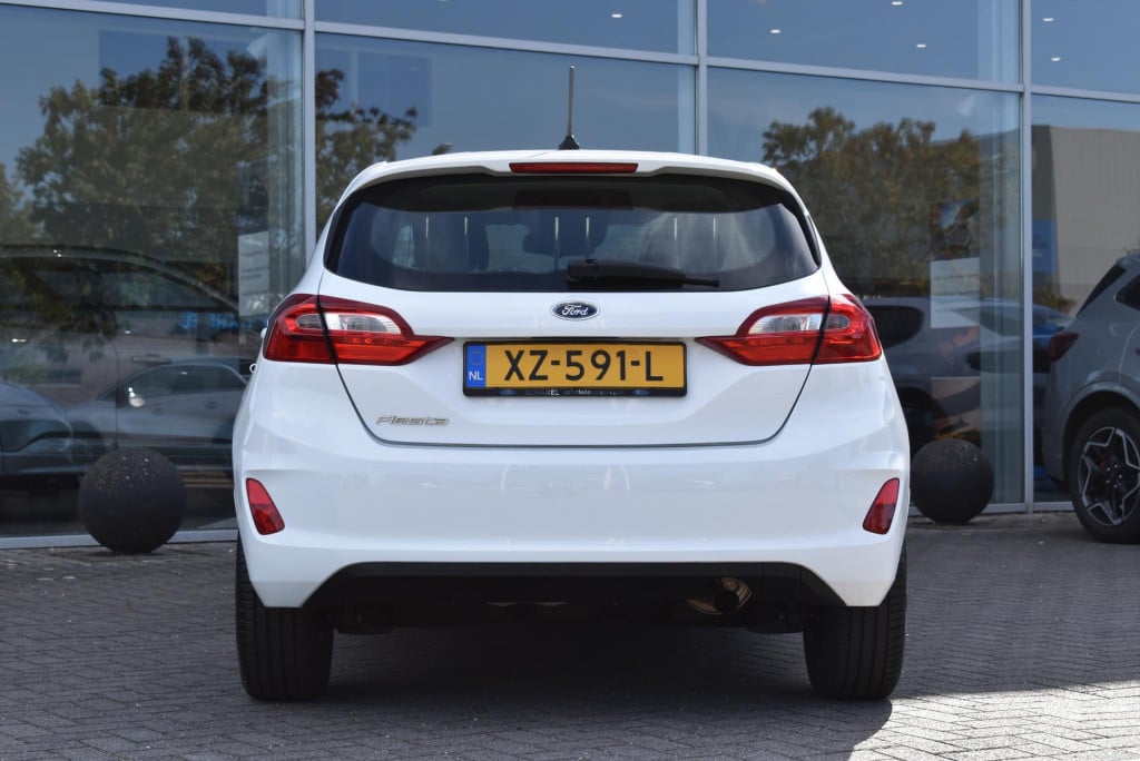 Ford Fiesta 1.1 trend | navigatie | airco | lmv 16" | apple carplay/android