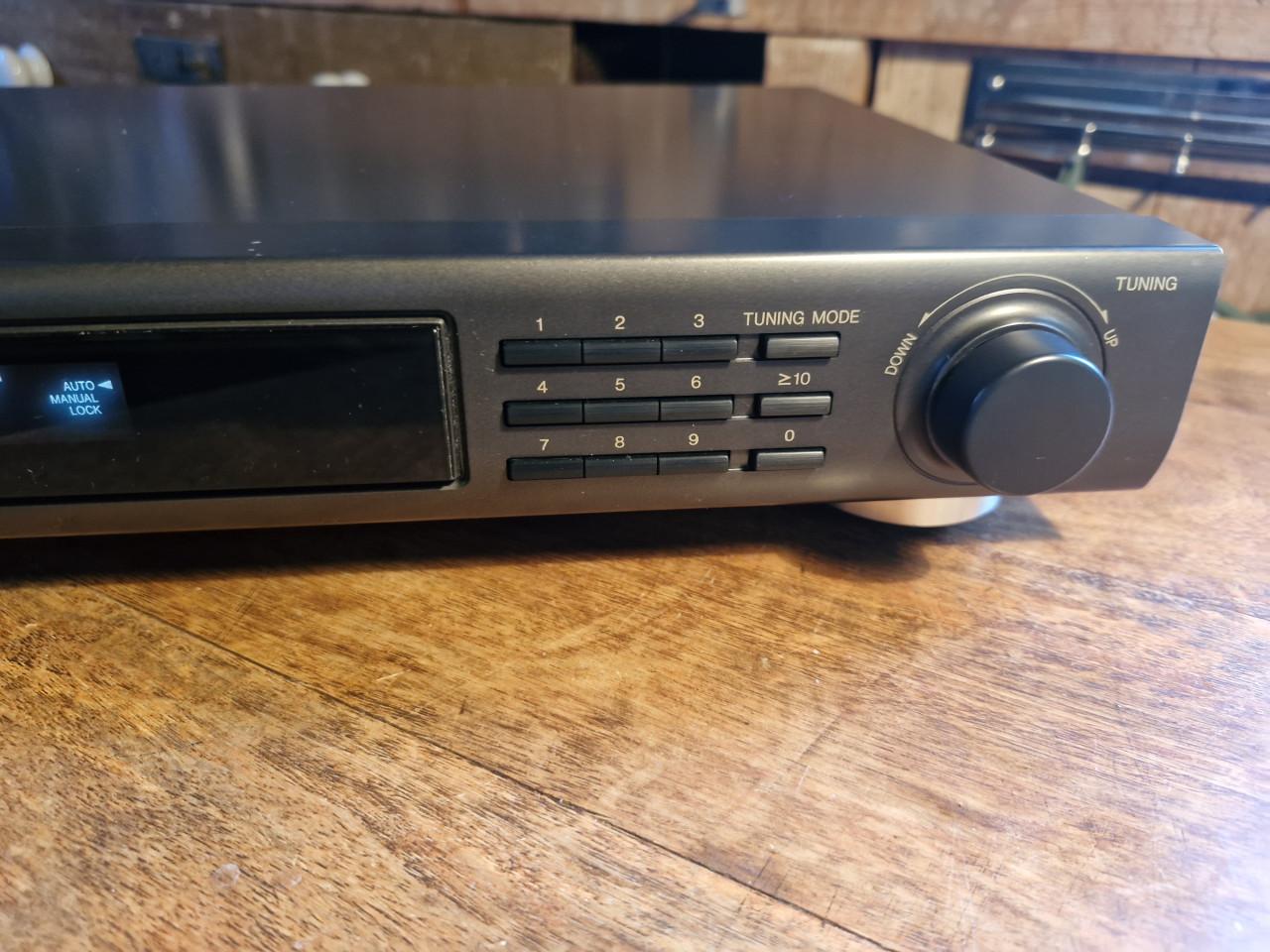 Te koop Technics stereo synthesizer tuner ST-GT350