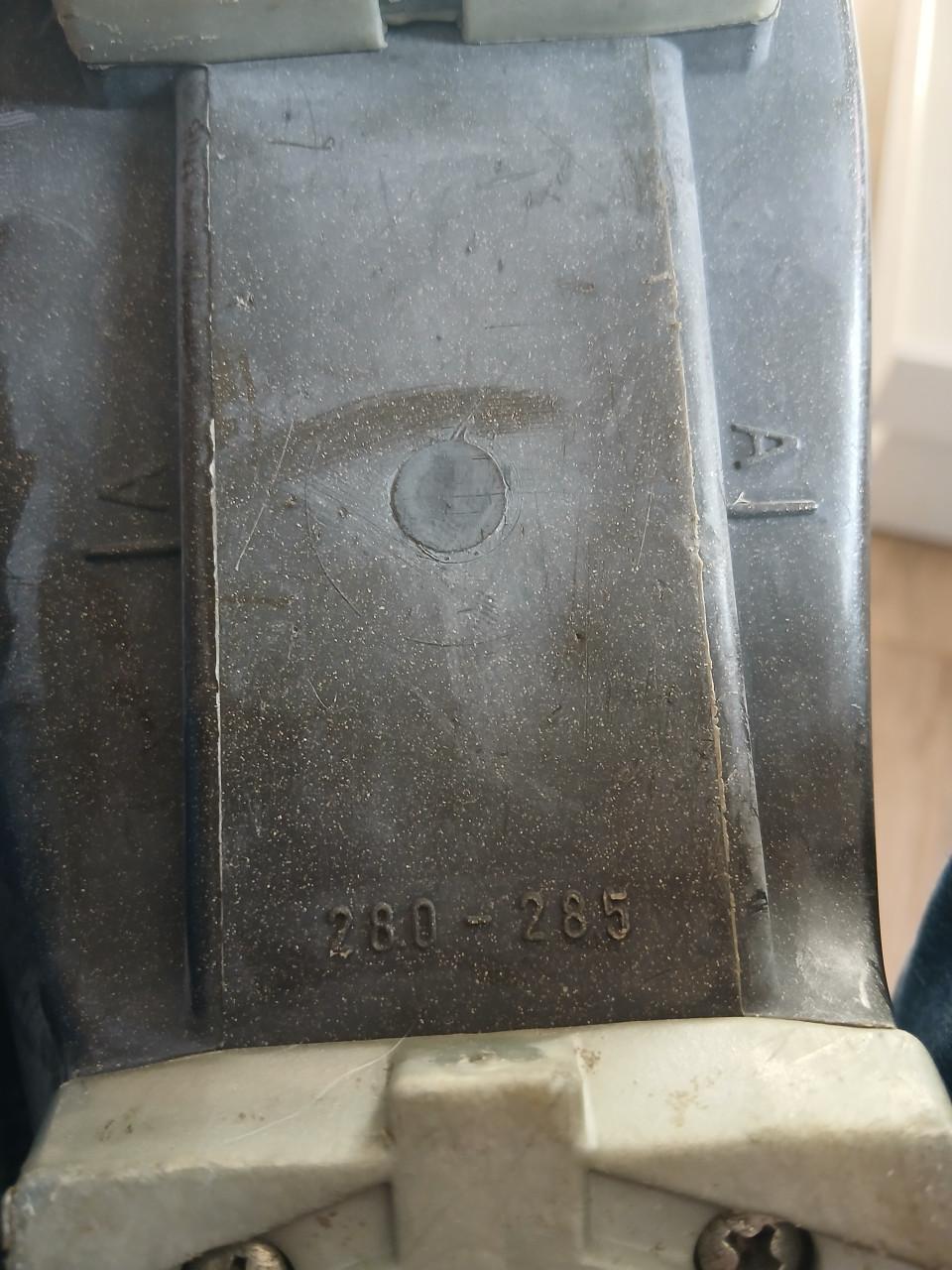 Ski's Elan 1,68 en schoenen mt 43