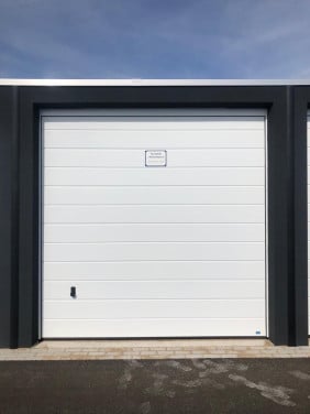Te huur per direct grote garage / loods / opslag XXL te Yerseke