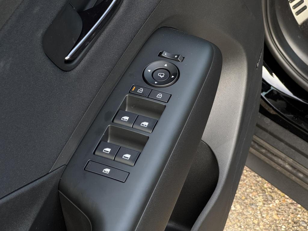 Hyundai Kona electric n line business 64.8 kwh