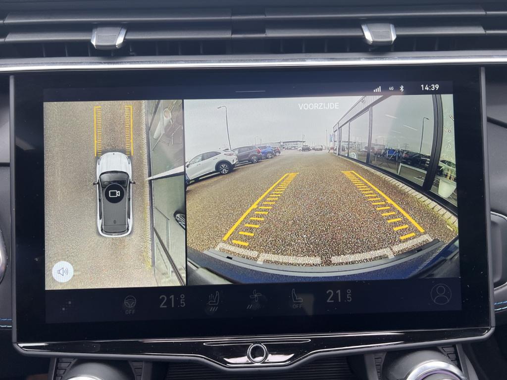 Lynk & Co 01 1.5 261pk phev , 360gr camera , pano dak , stuur en stoel verw