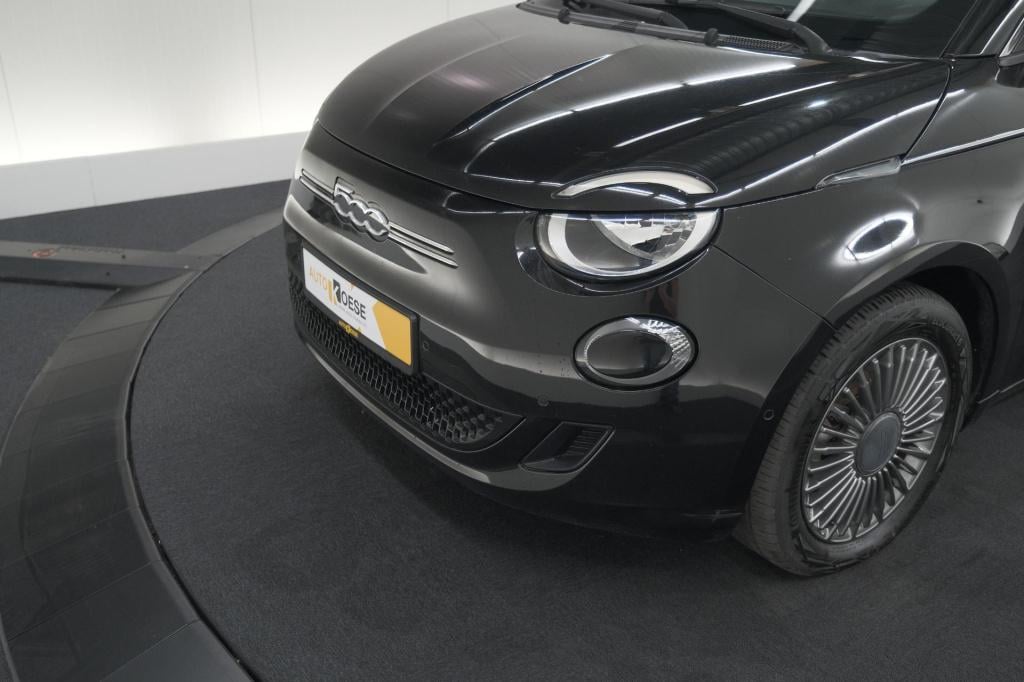 Fiat 500 icon 42 kwh | soh 95,7% | convenience pack | camera | dodehoekdete