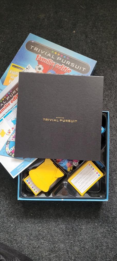 Trivial presuit familie editie