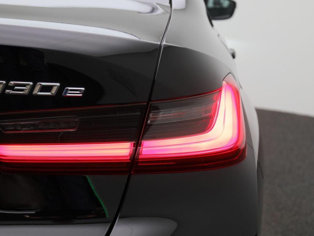 BMW 3-serie 330e edrive edition | automaat | lmv | leder | 360 camera | par
