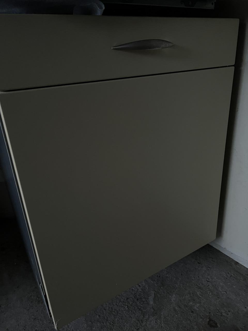 Siemens volledig geïntegreerde inbouw vaatwasser 83x60 cm.