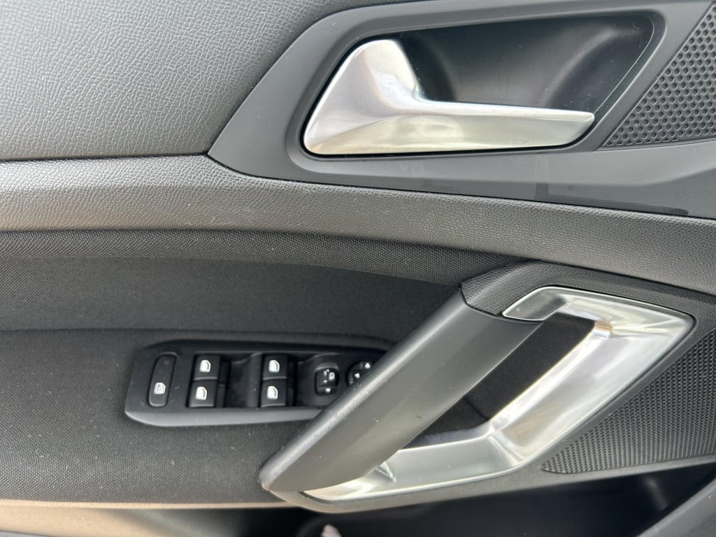 Peugeot 308 sw 1.6 bluehdi blue lease pack euro6