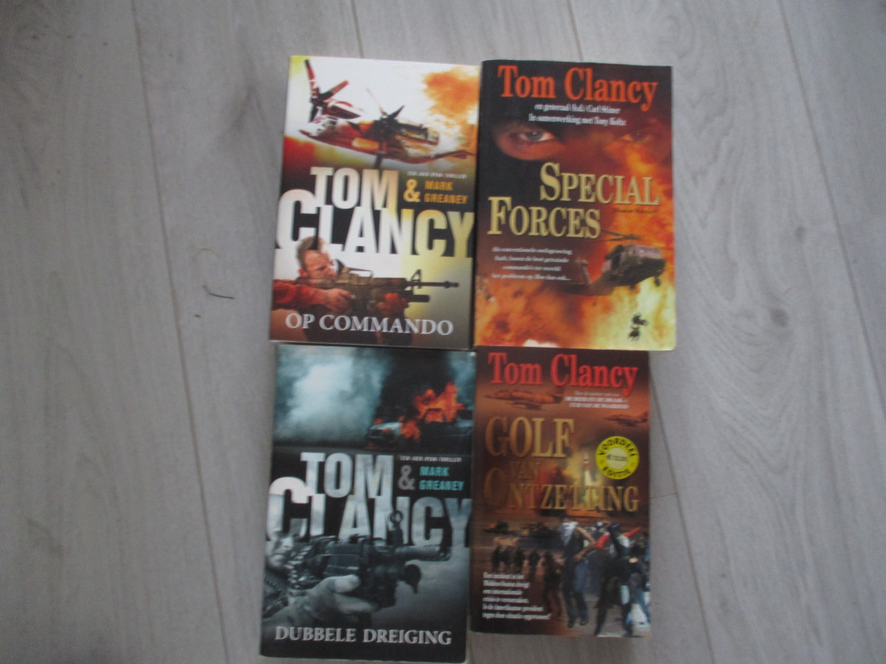 4 boeken Tom Clancy