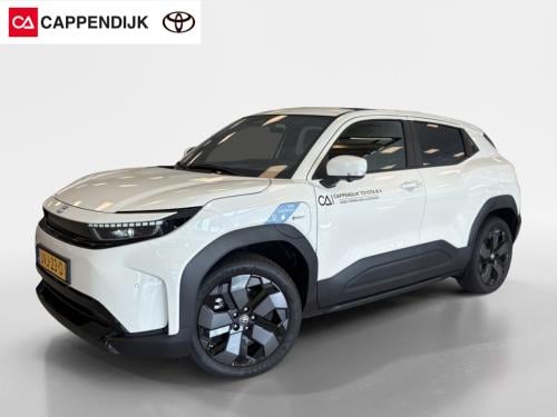Toyota Urban Cruiser executive 61 kwh | panodak | jbl |
