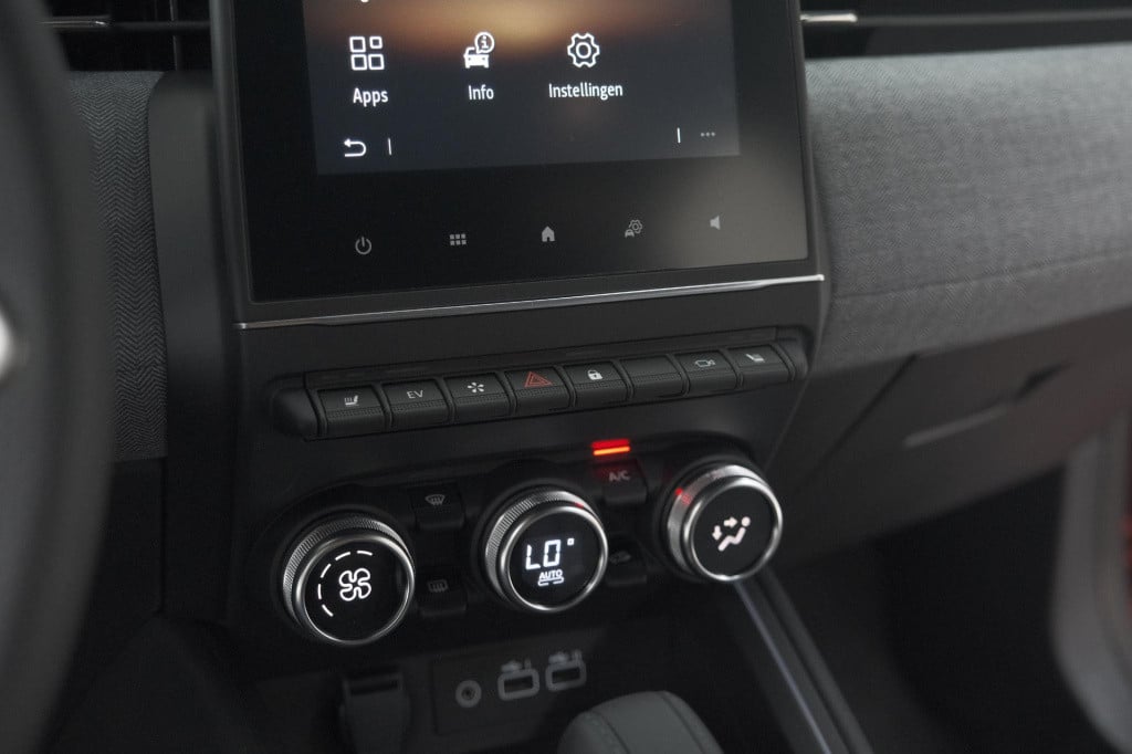 Renault Clio 1.6 e-tech full hybrid 145 techno | 360 camera | navigatie | a