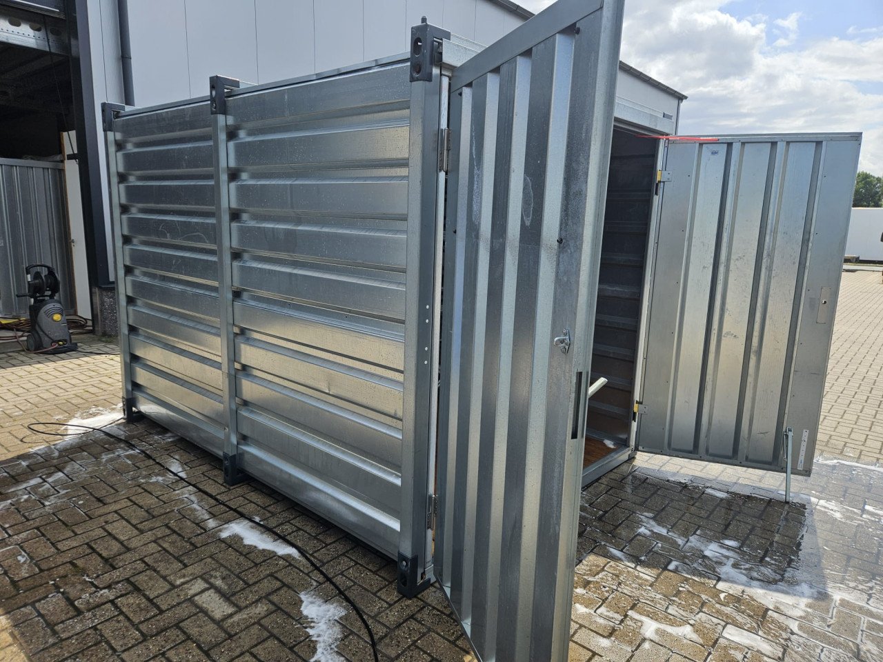Gebruikte opslagcontainers te koop - 3x2 meter - reeds gemonteerd