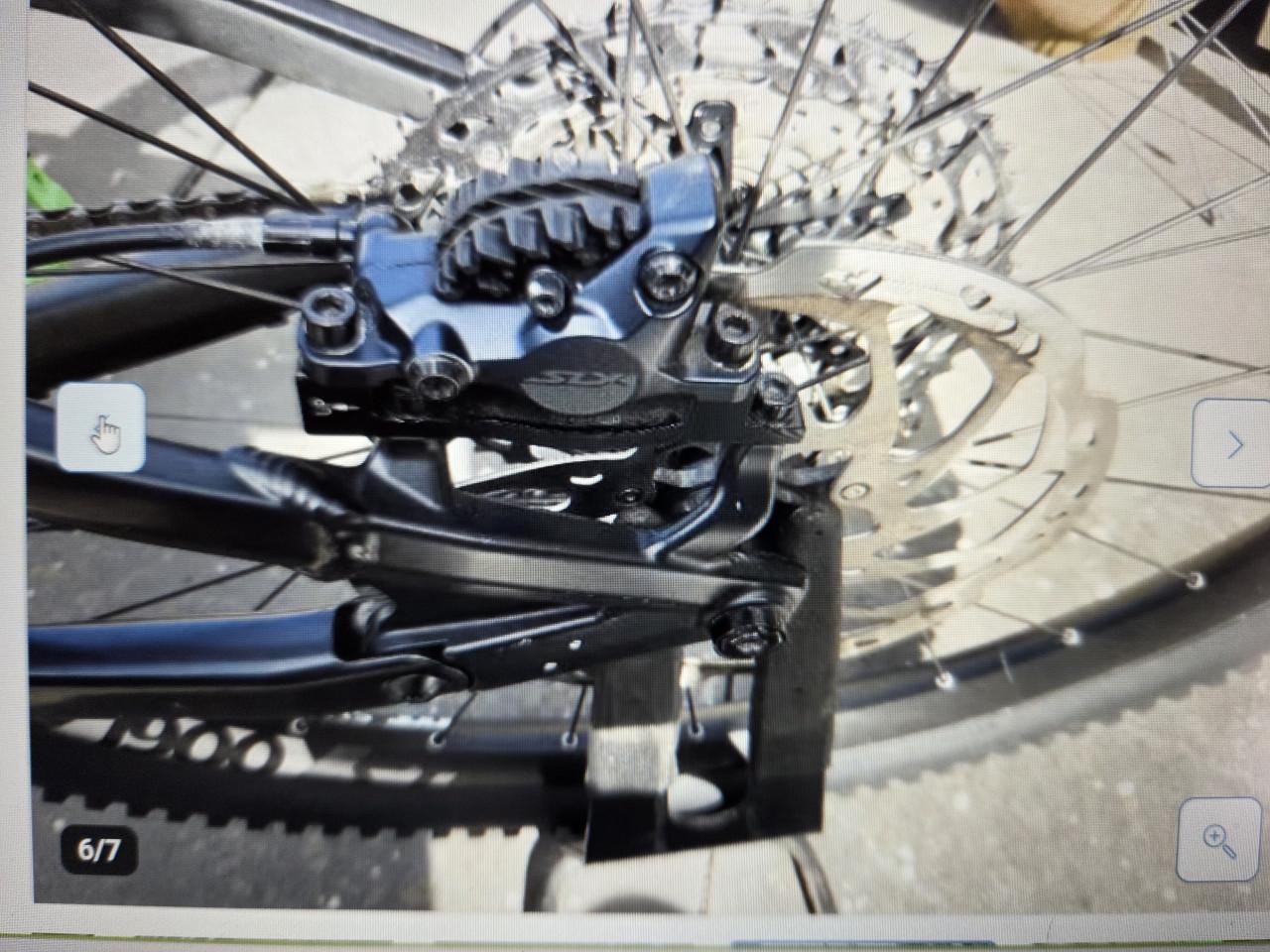 Downhill bike Vitus Sommet 29 full Suspension als nieuw.