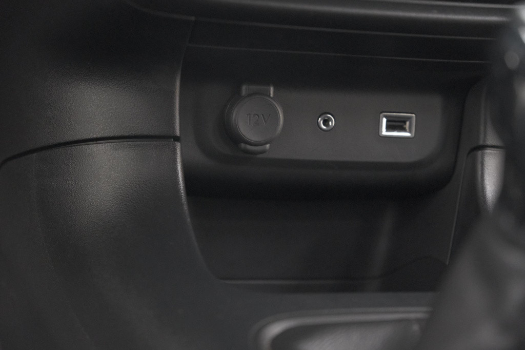 Citroen C3 puretech 82 feel edition | parkeersensoren | navigatie | apple c